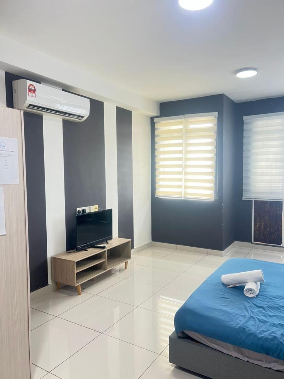 Residences At Daya By Sr Home Джохор Бахру Екстериор снимка
