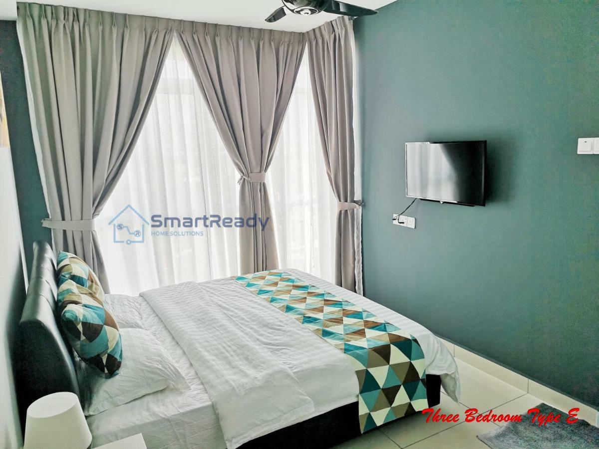 Residences At Daya By Sr Home Джохор Бахру Екстериор снимка