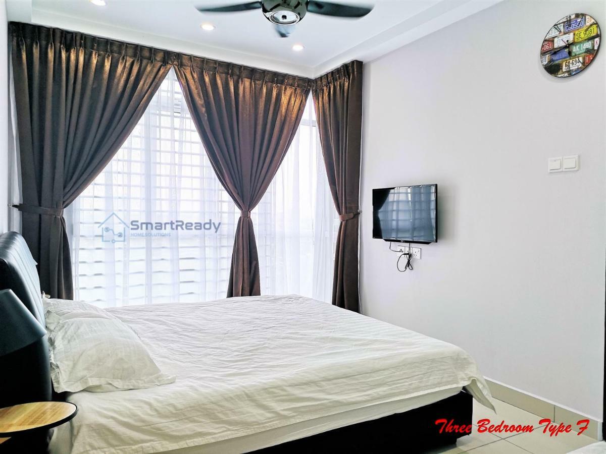 Residences At Daya By Sr Home Джохор Бахру Екстериор снимка