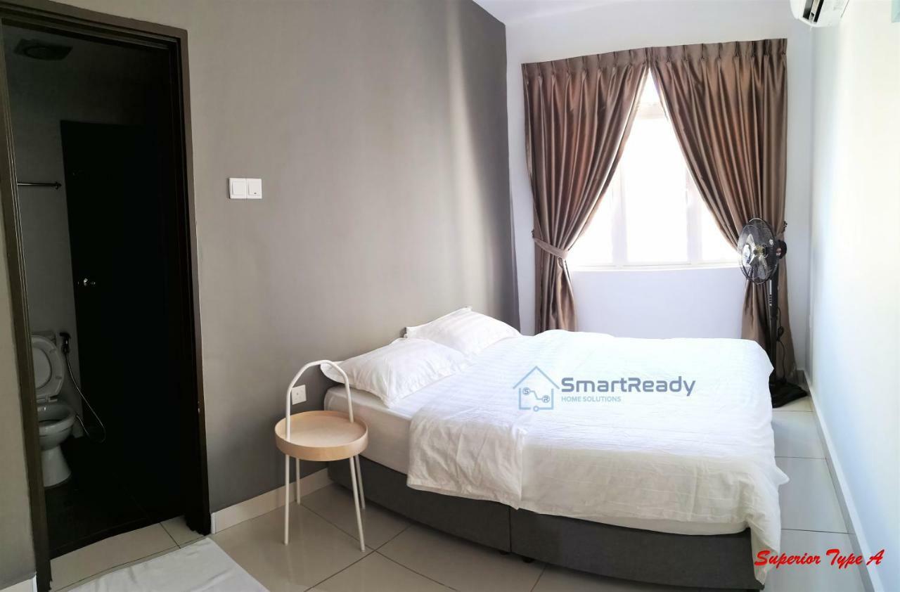 Residences At Daya By Sr Home Джохор Бахру Екстериор снимка