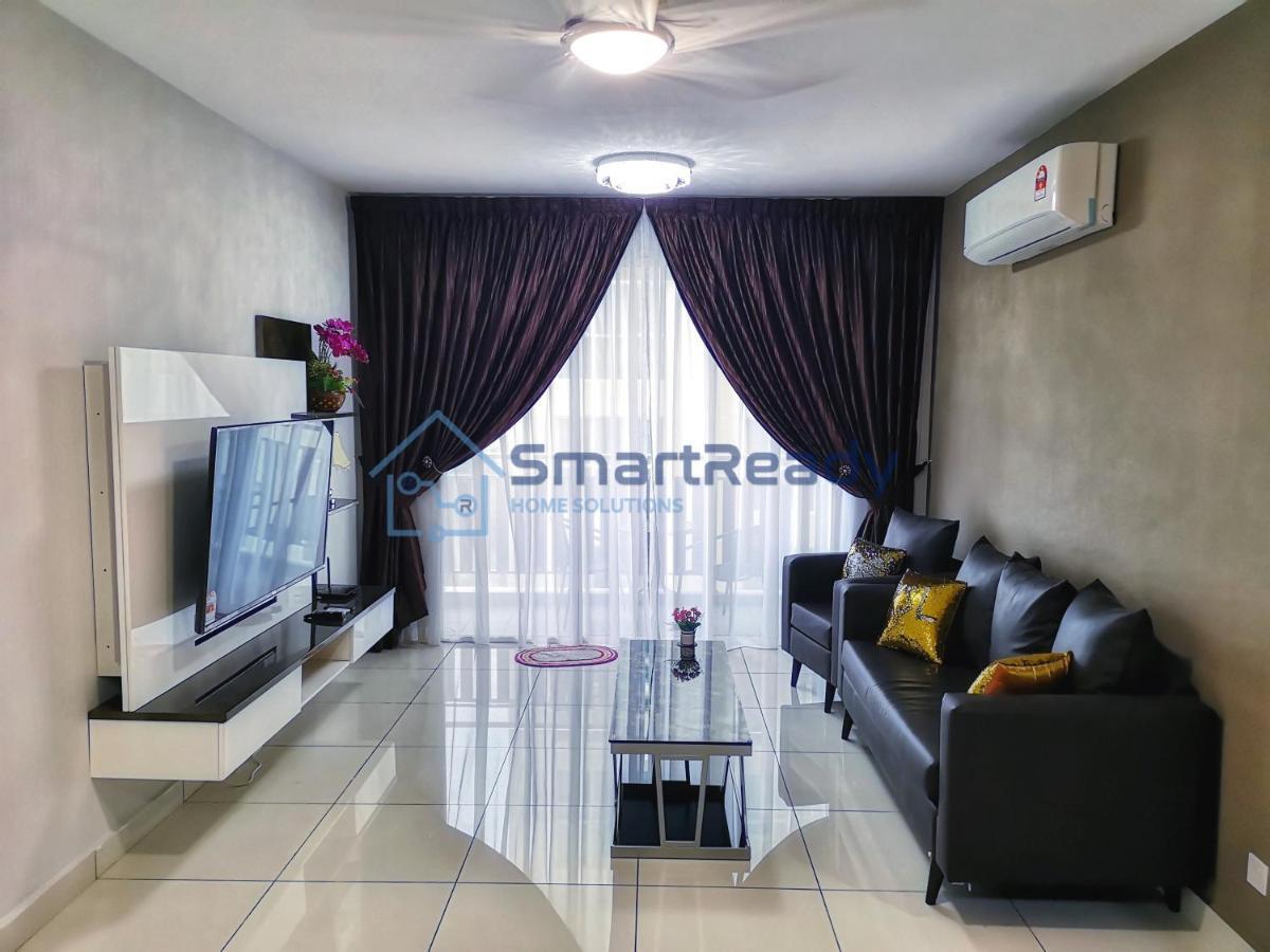 Residences At Daya By Sr Home Джохор Бахру Екстериор снимка